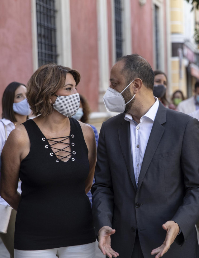 La secretaria general del PSOE de Andalucía, Susana Díaz, y el vicepresidente segundo del Congreso de los Diputados, Alfonso Rodríguez Gómez de Celis, en una foto de archivo