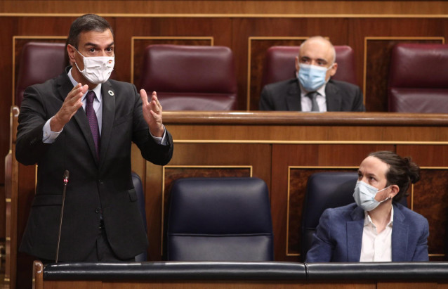 El presidente del Gobierno, Pedro Sánchez, interviene durante una nueva sesión de control al gobierno en el Congreso de los Diputados