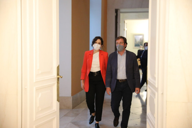 La presidenta de la Comunidad, Isabel Díaz Ayuso, y el alcalde de Madrid, José Luis Martínez-Almeida.