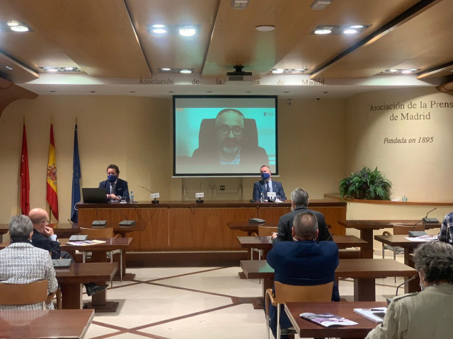 Presentado el Observatorio de Ceuta y Melilla, del Instituto de Seguridad y Cultura, y un informe sobre cómo convertir la crisis “en la mejor de las oportunidades”.