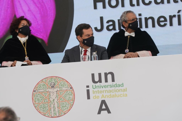 El presidente de la Junta, Juanma Moreno, en la apertura del curso académico de la UNIA.