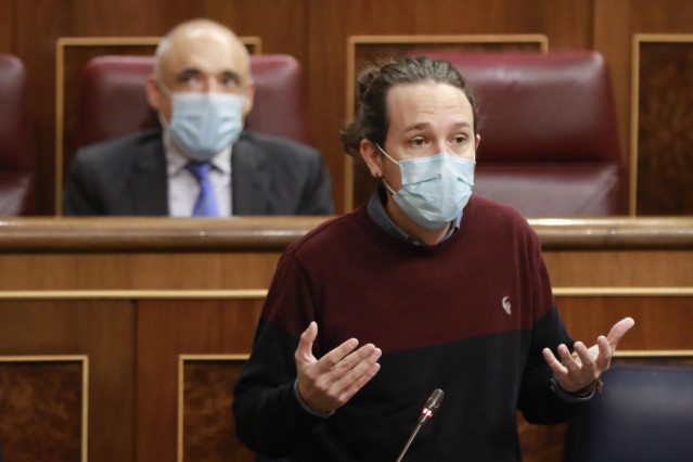 El vicepresidente segundo del Gobierno, Pablo Iglesias, interviene durante una sesión de control al Gobierno en el Congreso de los Diputados.