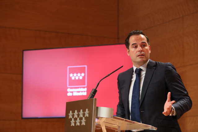 El vicepresidente, consejero de Deportes, Transparencia y portavoz de la Comunidad de Madrid, Ignacio Aguado, comparece en rueda de prensa posterior al Consejo de Gobierno de la Comunidad de Madrid, en Madrid (España), a 7 de octubre de 2020.