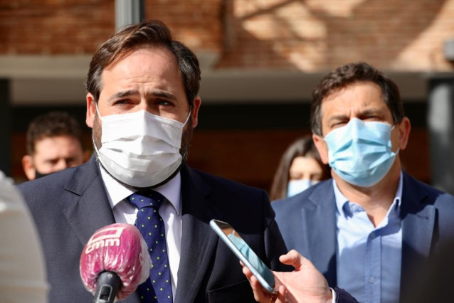 El presidente del PP de C-LM, Paco Núñez, en Bolaños de Calatrava.