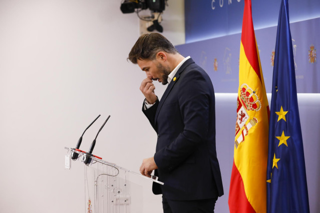 El diputado y portavoz de Esquerra Republicana de Catalunya (ERC), Gabriel Rufián, interviene en rueda de prensa