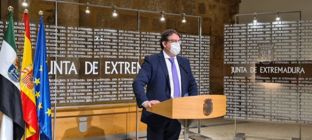 El consejero de Sanidad, José María Vergeles, en rueda de prensa en Mérida