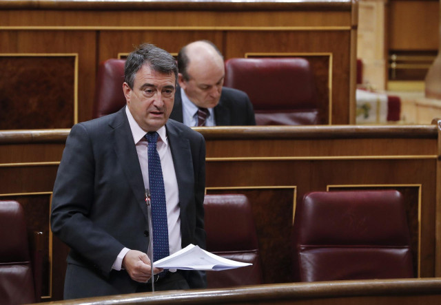 El portavoz del PNV, Aitor Esteban, interviene en el del pleno del Congreso