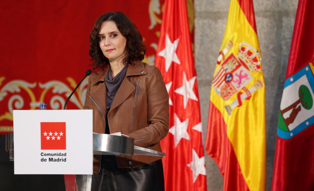 La presidenta de la Comunidad de Madrid, Isabel Díaz Ayuso, realiza declaraciones sobre la situación actual y evolución epidemiológica del COVID-19, en la Real Casa de Correos, sede del Gobierno regional, en Madrid (España), a 13 de octubre de 2020.
