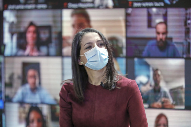 La presidenta de Ciudadanos, Inés Arrimadas durante un encuentro con afiliados del partido, e