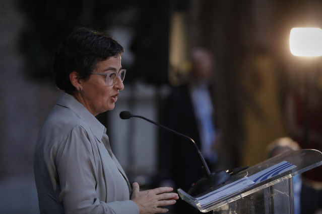 La ministra de Asuntos Exteriores, UE y Cooperación, Arancha González Laya, asiste a la recepción con motivo del Año Nuevo Judío y a la entrega del Premio 'Corona de Esther' a Enrique Barón Crespo, en el Centro Sefarad, Madrid (España), a 16 de septiembre
