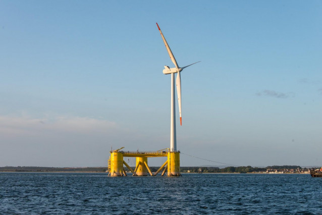 Parque eólico marino flotante Kincardine situado en Aberdeen (Escocia) y desarrollado por Cobra (ACS)