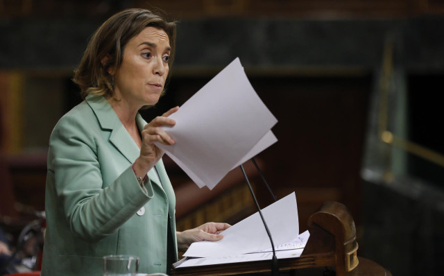 La portavoz del Partido Popular en el Congreso de los Diputados, Cuca Gamarra, interviene en una sesión plenaria en el Congreso de los Diputados, en Madrid, (España), a 15 de octubre de 2020. Esta sesión se centrará, entre otras cuestiones, en explicar el