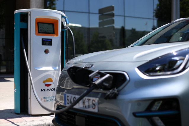 Punto de recarga de Repsol para KIA