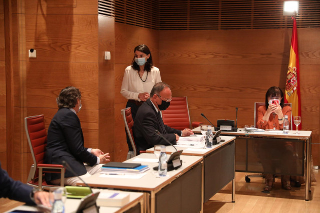 El secretario tercero de la Mesa del Senado, Rafael Hernando; el secretario primero de la Mesa del Senado, Francisco Fajardo; la presidenta del Senado, Pilar Llop; y la vicepresidenta primera, Cristina Narbona.