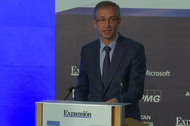 El gobernador del Banco de España, Pablo Hernández de Cos, en el XI Encuentro del sector financiero de KPMG y Expansión.