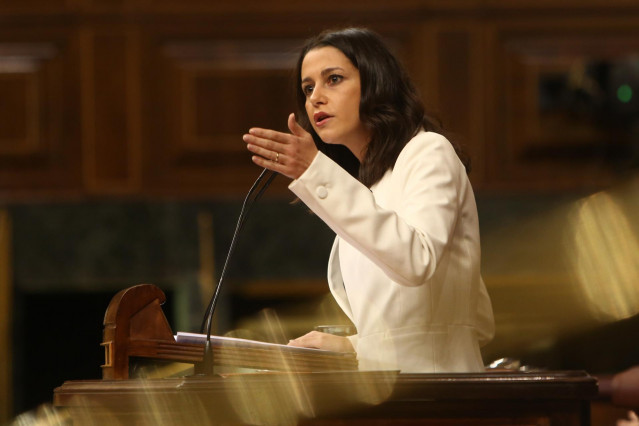La presidenta de Ciudadanos, Inés Arrimadas, durante el debate de la moción de censura planteada por Vox contra Pedro Sánchez en el Congreso de los Diputados.