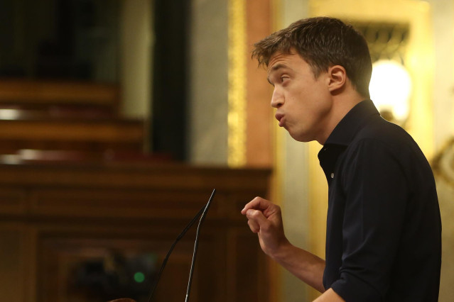 El líder de Más País, Íñigo Errejón, interviene durante el pleno en el que se debate la moción de censura planteada por Vox