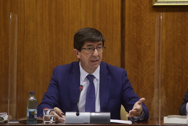 El vicepresidente de la Junta de Andalucía y consejero de Turismo, Regeneración, Justicia y Administración Local, Juan Marín, comparece en comisión parlamentaria.