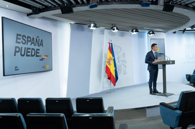El presidente del Gobierno, Pedro Sánchez, ofrece una rueda de prensa tras el Consejo de Ministros Extraordinario