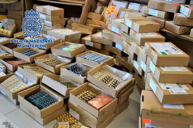 Imagen de medicamentos ilegales intervenidos en la operación contra una red de distribución desde Alemania