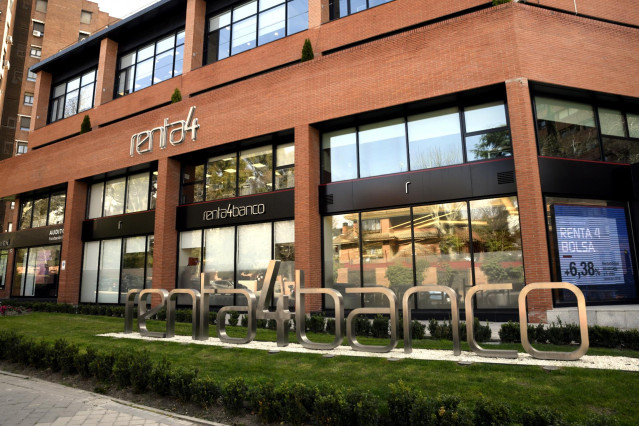 Una de las oficinas de Renta 4 Banco en Madrid, a 28 de febrero de 2020.