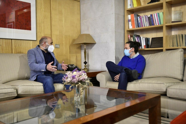 El diputado del BNG en el Congreso, Néstor Rego, se reúne con el vicepresidente del Gobierno, Pablo Iglesias.