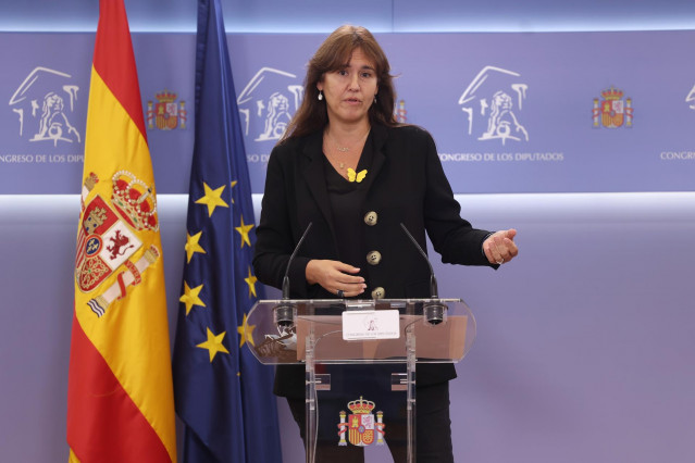 La portavoz de Junts en el Congreso, Laura Borràs, interviene en la rueda de prensa posterior a la Junta de Portavoces celebrada en el Congreso de los Diputados, en Madrid, (España), a 20 de octubre de 2020.