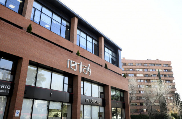 Una de las oficinas de Renta 4 Banco en Madrid, a 28 de febrero de 2020.