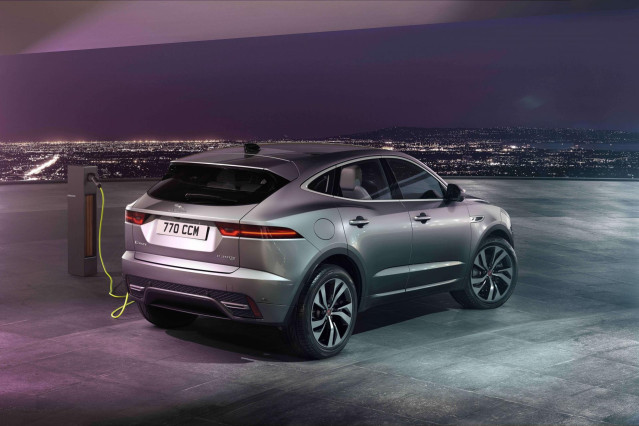 Nuevo Jaguar E-Pace híbrido enchufable.