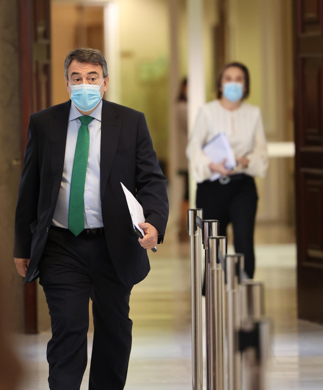 El portavoz del PNV en el Congreso, Aitor Esteban, a su llegada a la Junta de Portavoces celebrada en el Congreso de los Diputados