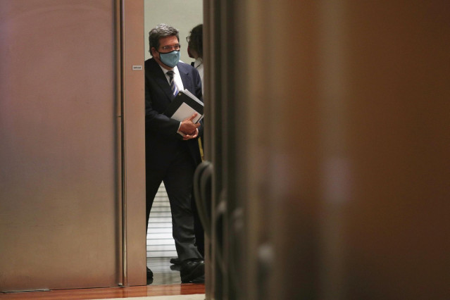 El ministro de Inclusión, Seguridad Social y Migraciones, José Luis Escrivá, a su llegada a la Comisión de Seguimiento y Evaluación de los Acuerdos del Pacto de Toledo en el Congreso