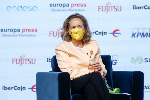 La vicepresidenta tercera y ministra de Asuntos Económicos y Transformación Digital, Nadia Calviño, durante un Desayuno Informativo de Europa Press, en Madrid (España), a 29 de octubre de 2020.