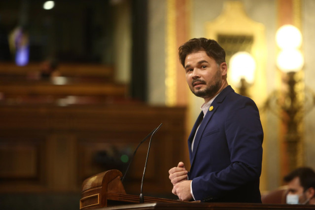 El portavoz de ERC en el Congreso, Gabriel Rufián, interviene en el pleno