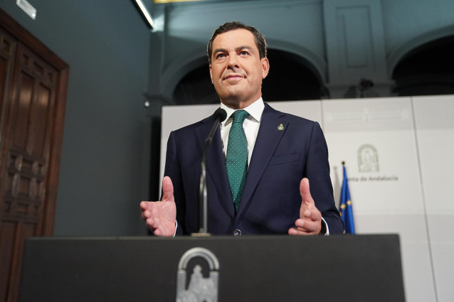 Comparecencia del presidente de la Junta de Andalucía, Juanma Moreno, para anunciar las nuevas medidas que aplicará la Junta de Andalucía en la lucha contra la pandemia. Foto de archivo