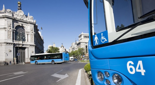 Imagen de recurso de un autobús de la EMT.