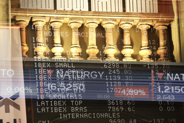 Valores en la Bolsa de Madrid (España), a 28 de octubre de 2020.
