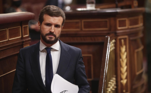El presidente del PP, Pablo Casado, tras su intervención durante la segunda sesión del pleno en el que se debate la moción de censura planteada por Vox, en el Congreso de los Diputados, Madrid (España), a 22 de octubre de 2020.