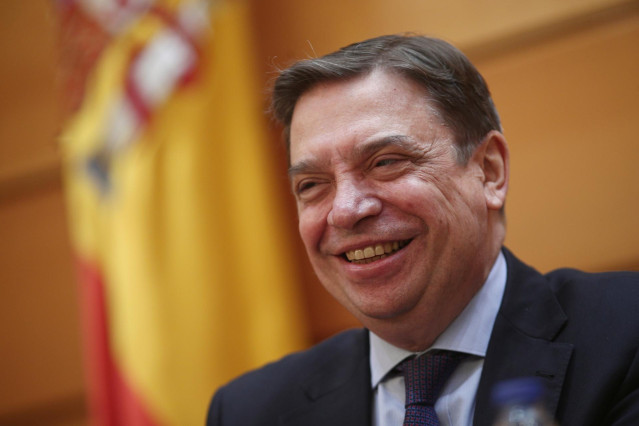 El ministro de Agricultura, Pesca y Alimentación, Luis Planas comparece ante la comisión del ramo en el Senado