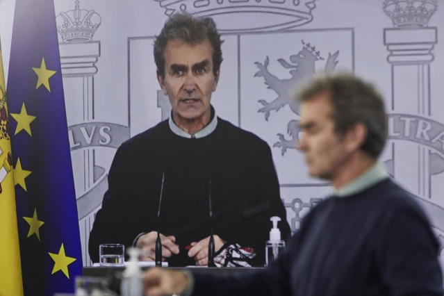 El director del Centro de Coordinación de Alertas y Emergencias Sanitarias (CCAES), Fernando Simón.