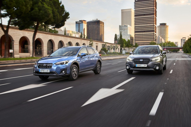 Modelo con etiqueta 'Eco' de Subaru.