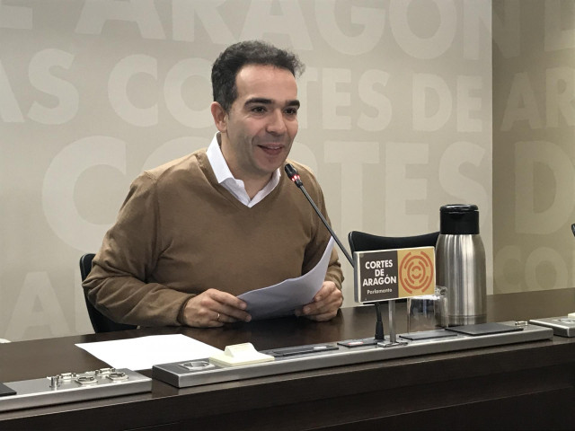 El diputado del PAR, Jesús Guerrero, durante la rueda de prensa