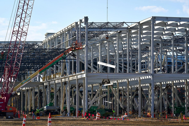 Construcción de la fábrica de baterías de General Motors.