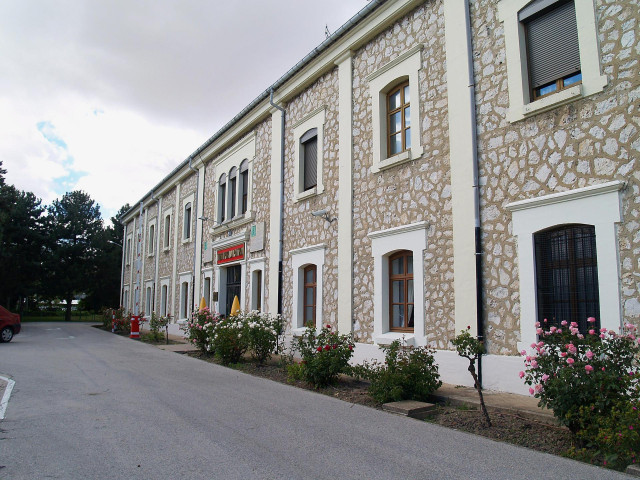 Fachada de Cuartel militar (Acuartelamiento Capitán Mayoral) de Burgos
