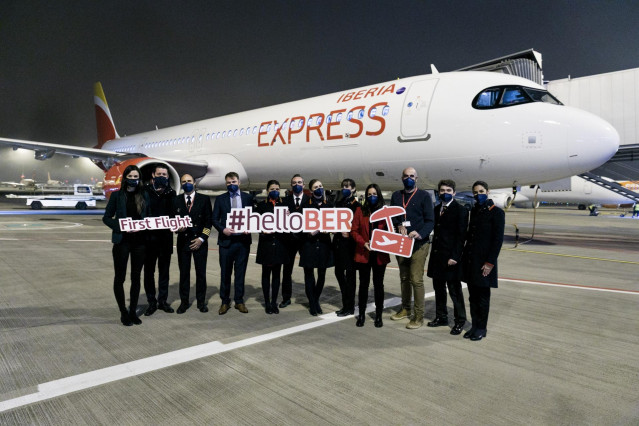 Iberia Express aterriza en el aeropuerto Berlin-Branderburg.