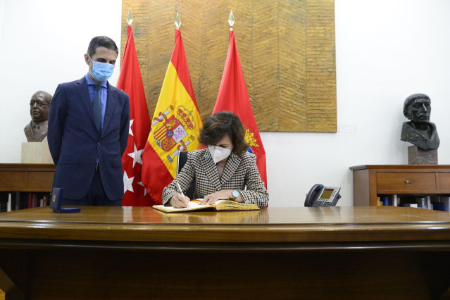 La vicepresidenta primera del Gobierno, Carmen Calvo, visita la Fundación Pablo Iglesias.
