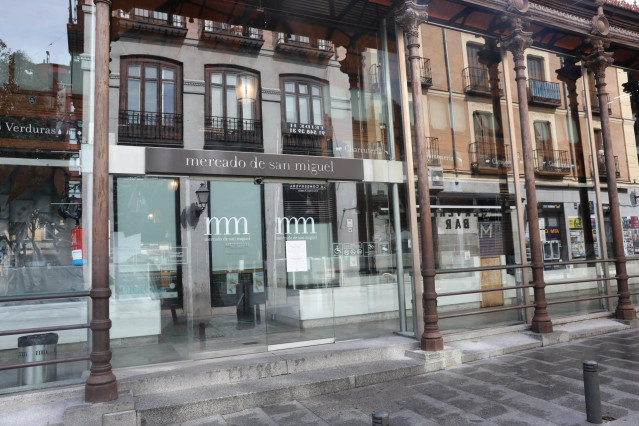 Fachada del Mercado de San Miguel, en Madrid, que cerró sus puertas el pasado 15 de octubre