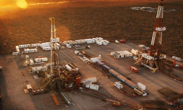 Yacimiento de petróleo y gas