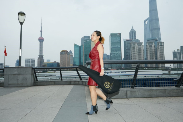 Cinco Jotas en China