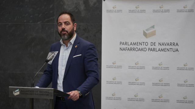 El portavoz parlamentario del PSN, Ramón Alzórriz