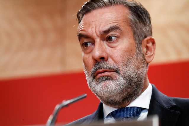 El consejero de Justicia, Interior y Víctimas, Enrique López, comparece en rueda de prensa en la Casa Real de Correos, en Madrid, (España), a 14 de octubre de 2020. Informarán de los acuerdos a los que han llegado tras una reunión con miembros del Consejo